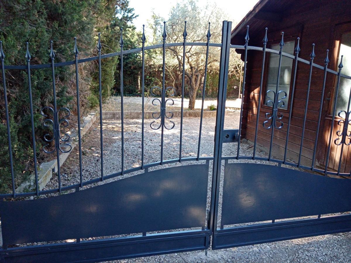 Chalet Agreable, A Proximite Du Centre Historique, Golf Academy فينوف ليز أفيجْنْ المظهر الخارجي الصورة