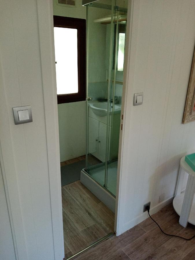 Chalet Agreable, A Proximite Du Centre Historique, Golf Academy فينوف ليز أفيجْنْ المظهر الخارجي الصورة